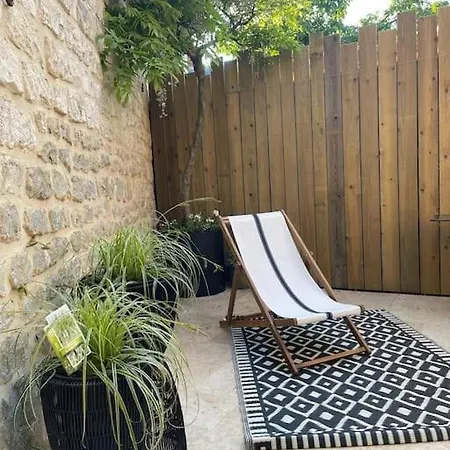 Maison En Centre Avec Exterieur Holiday home *